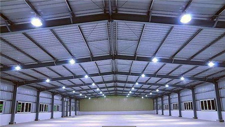 鋼結(jié)構(gòu)廠(chǎng)房