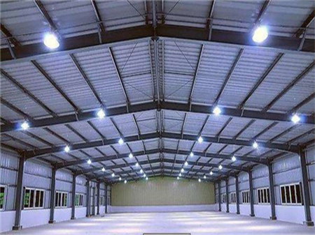 鋼結(jié)構(gòu)廠房