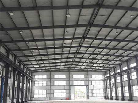 影響鋼結構廠房施工效率的因素