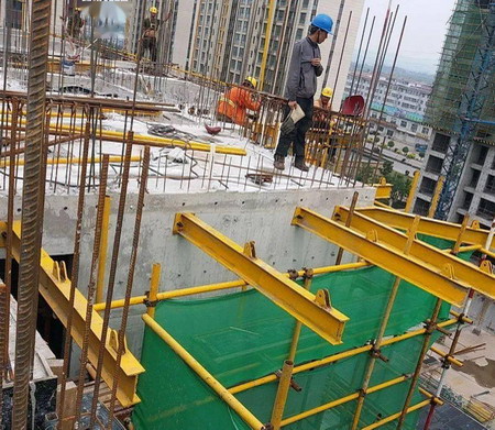 拉桿式懸挑鋼結構